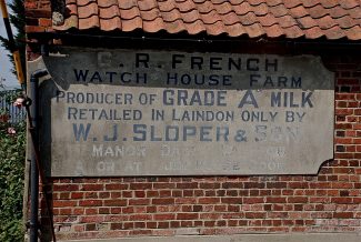 A recent photograph of the sign A recent photograph of the sign | Ian Mott (2011)